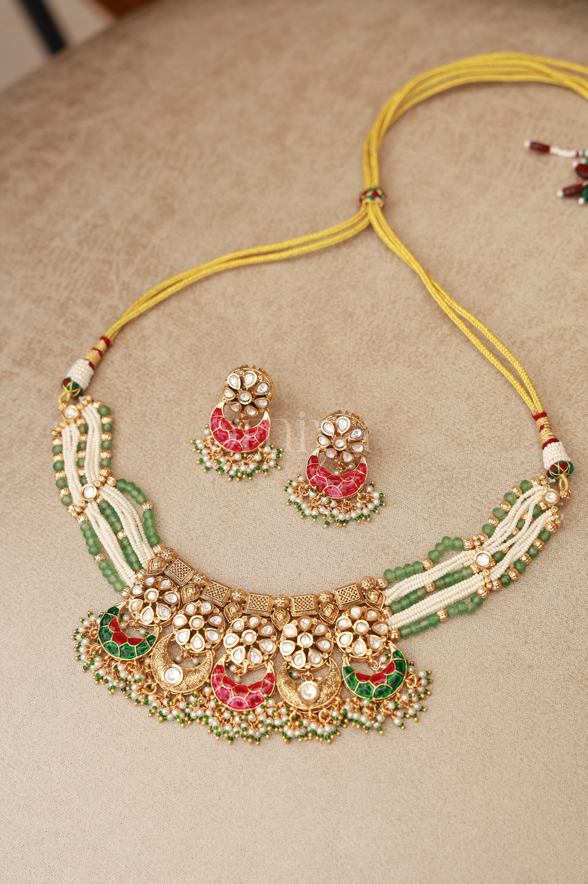 The Mirror-Painted Meenakari Set