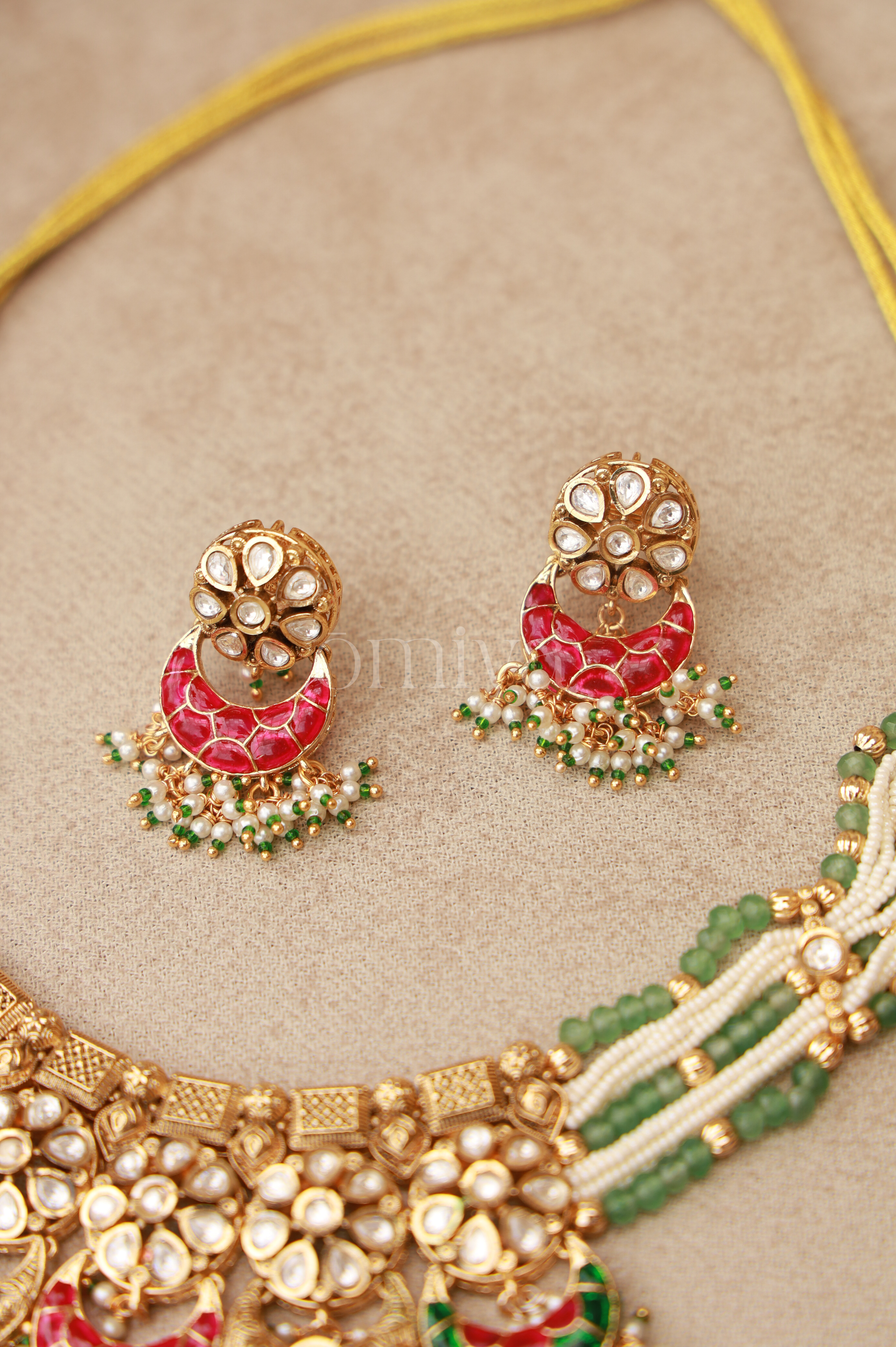 The Mirror-Painted Meenakari Set