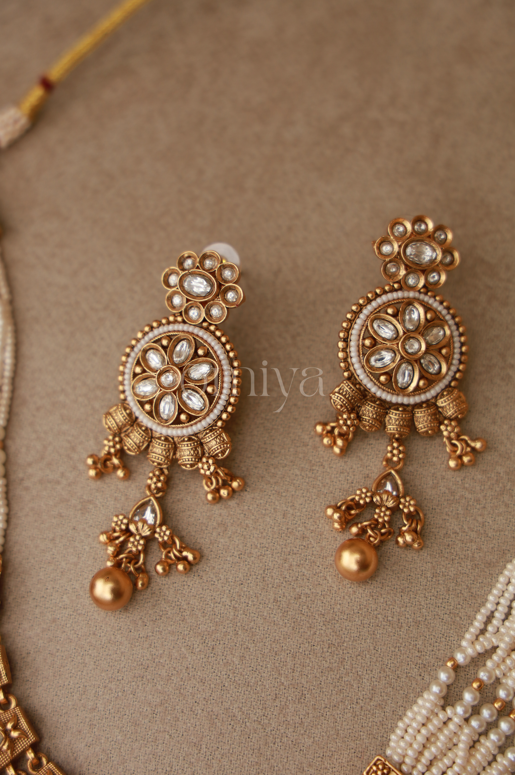The Royal Pearl-Kundan Collar